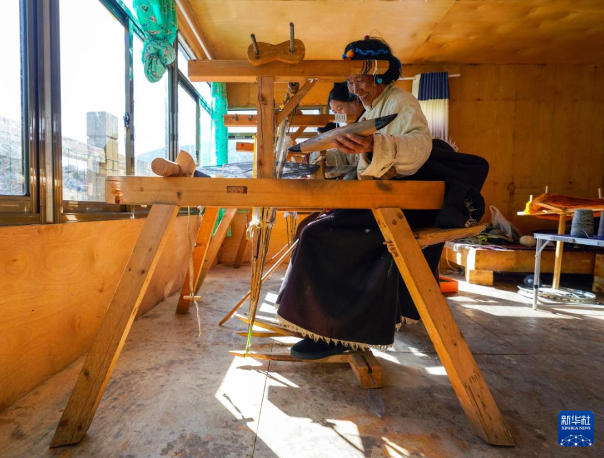 高原“守”艺人 第 2 张