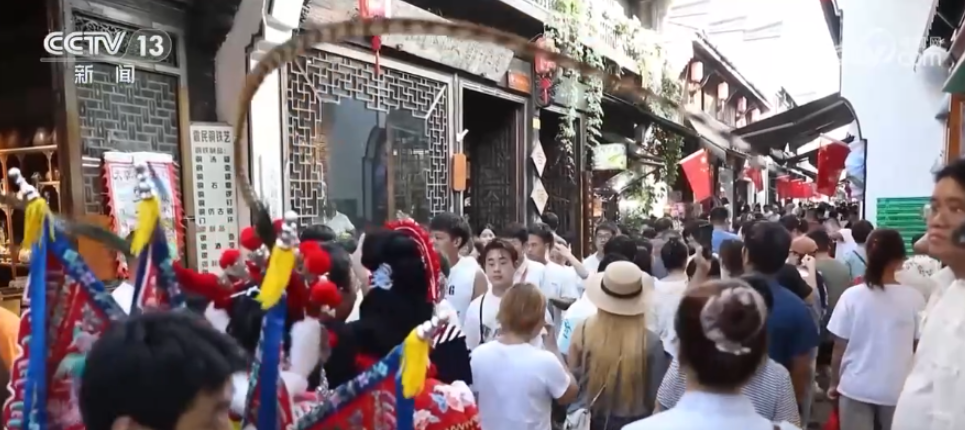 “快递+文旅”新场景释放新活力 旅游“流量”变消费“增量” 第 2 张