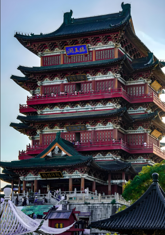 滕王阁,千载文心入新椽 滕王阁,千载文心入新椽