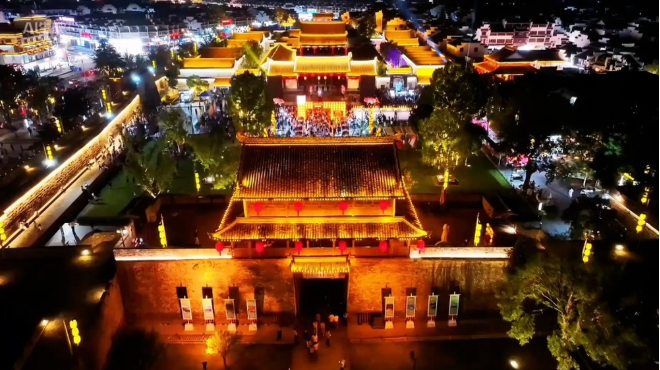 当舞鱼灯等民俗遇上现代光影技术，在国风市集里感受徽州