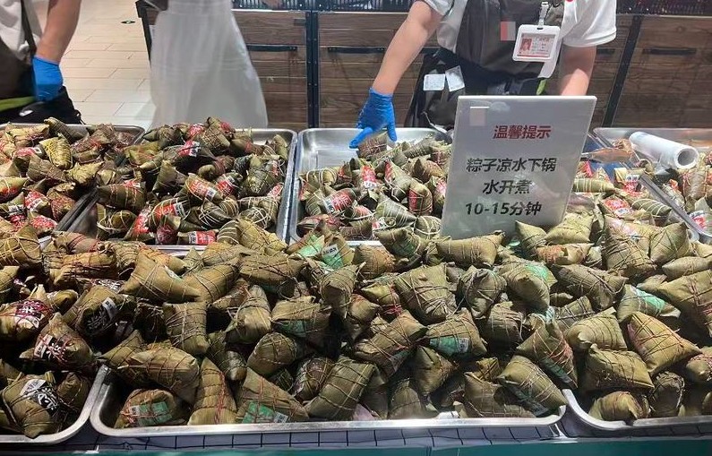 端午粽子热销落幕 市场上的库存如何“粽”得其所? 端午粽子热销落幕 市场上的库存如何“粽”得其所?