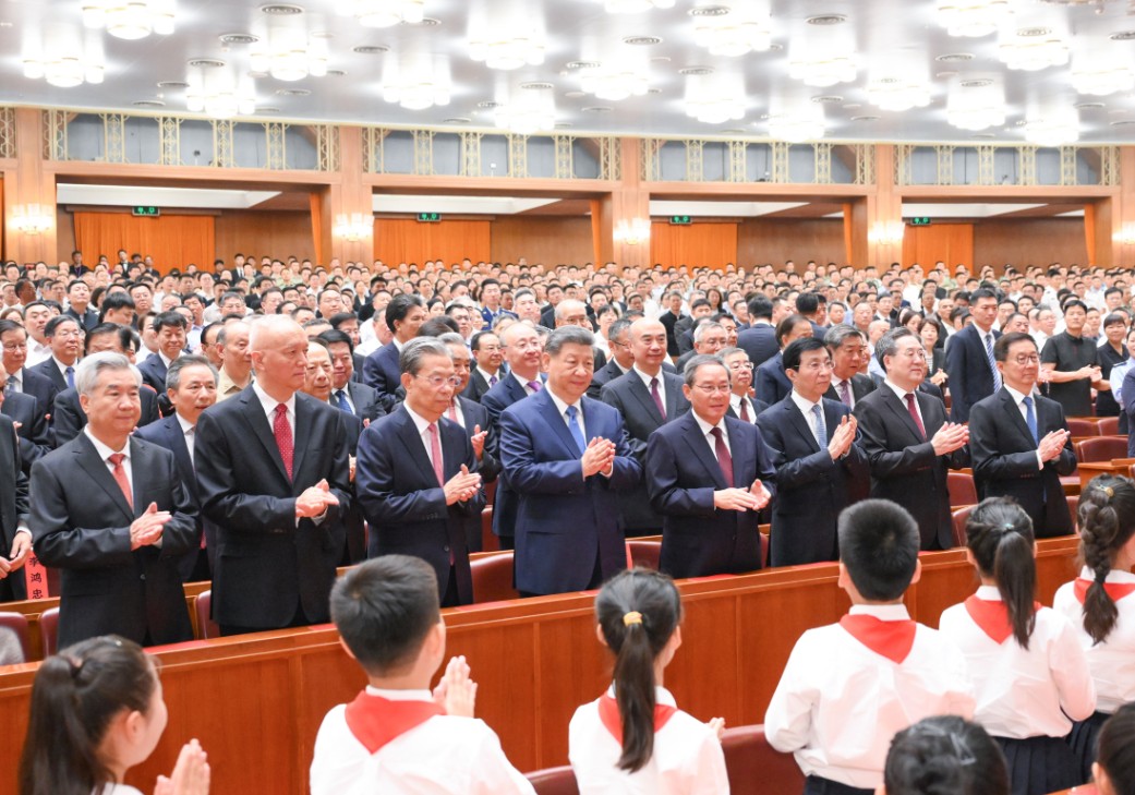 庆祝中国共产党成立105周年音乐会《人民至上》在京举行 第 2 张