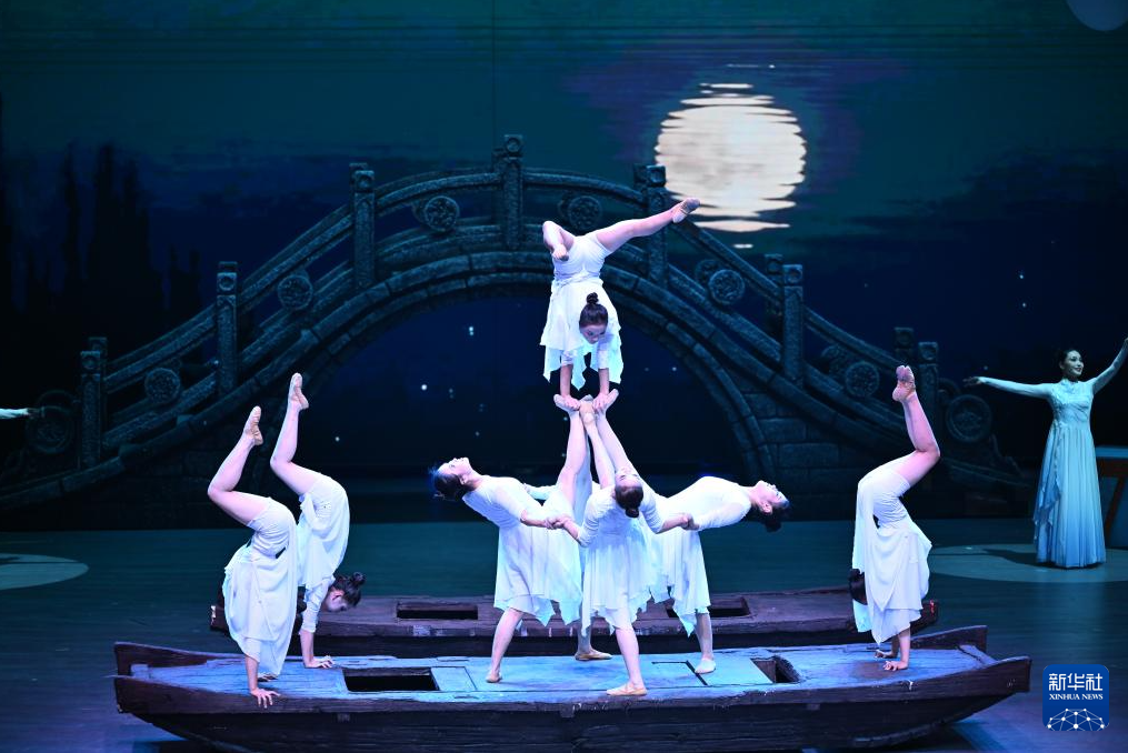 第二十届中国吴桥国际杂技艺术节开幕 第 1 张 第二十届中国吴桥国际杂技艺术节开幕 第 1 张