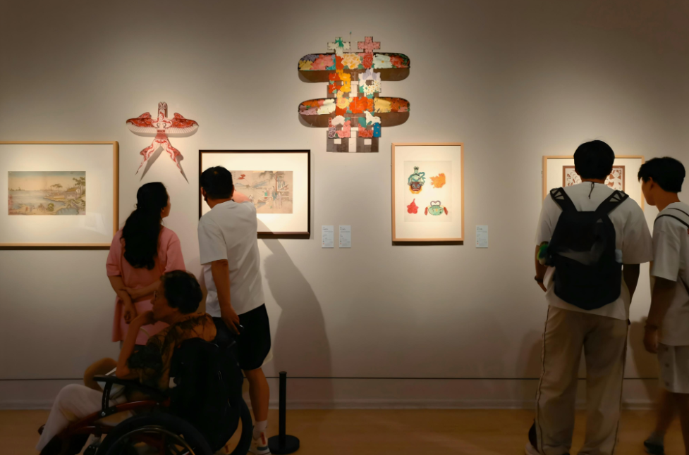民间美术里的节日与节气”展献礼文化和自然遗产日 第 2 张