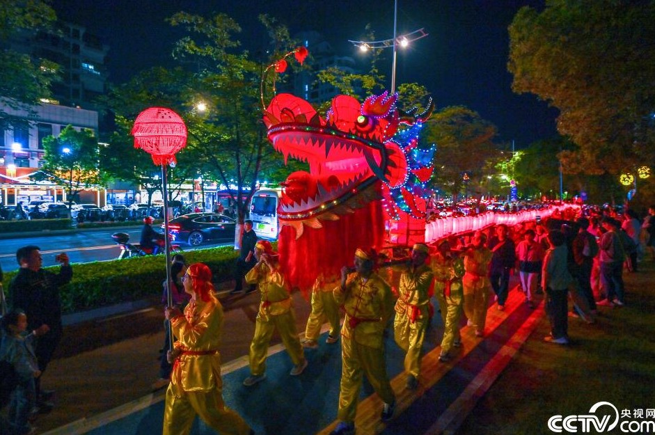 浙江淳安：群龙巡游闹千岛 非遗盛宴耀秀水 第 2 张