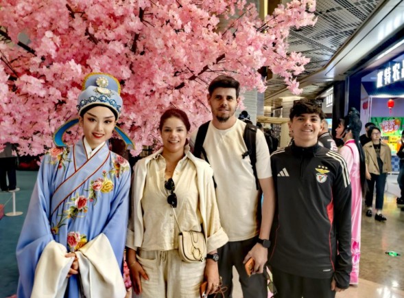 游船载戏入苏河，梅花奖快闪解锁文旅新玩法 第 2 张