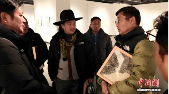 青海玉树“远古史画”石刻拓片展:跨域展陈里的文明印记 第 3 张 青海玉树“远古史画”石刻拓片展:跨域展陈里的文明印记 第 3 张