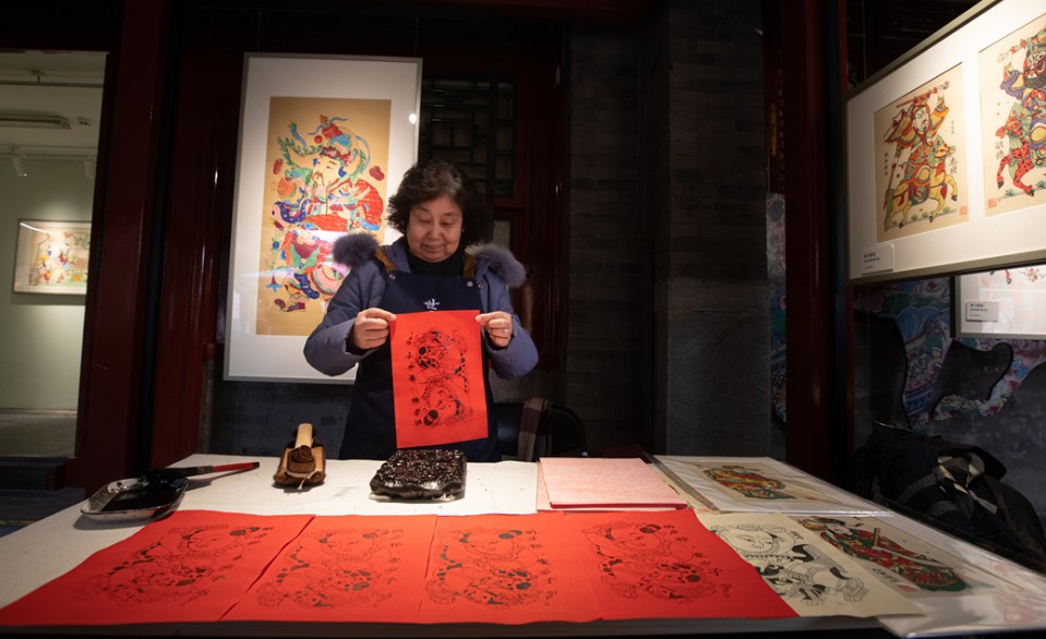 恭王府博物馆展出百余幅馆藏传统木版年画喜迎新春 第 4 张