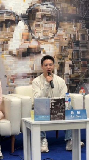 中国青年作家亮相第57届开罗国际书展 中埃文学对话再续新篇 第 4 张