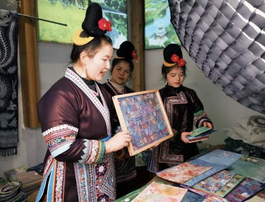 贵州千年侗寨非遗织就乡村振兴锦绣路 第 3 张